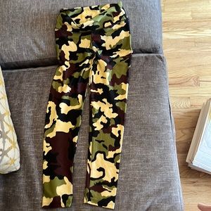 Katiejnyc multicolor leggings kids size large